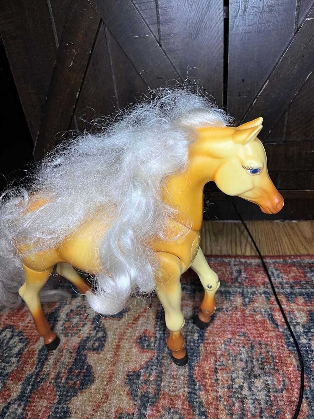 2005 Mattel Barbie Walking Palomino Horse Battery Operated with Sounds - Picture 3 of 5
